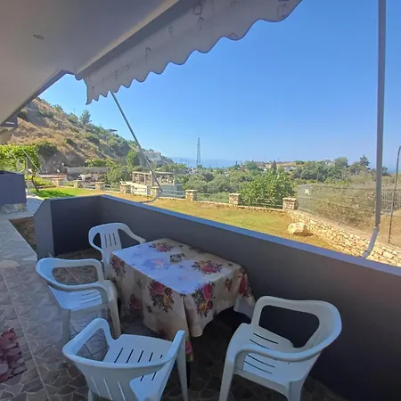 Apartment Fotis Qeparo