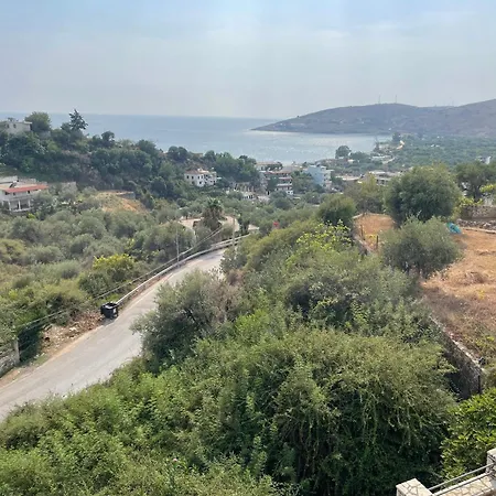 Apartment Fotis Qeparo