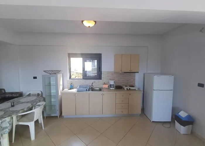 Fotis Apartment *